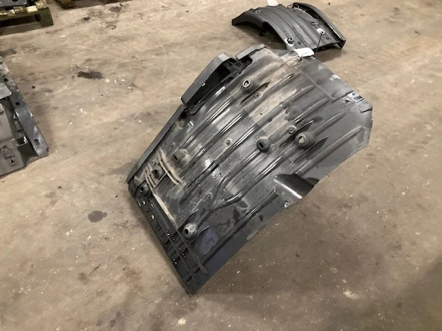 Scania Mudguard LH – Scania 2773091 – Scania 2773071 - Кузов и экстерьер для Грузовиков: фото 2 Scania Mudguard LH – Scania 2773091 – Scania 2773071 - Кузов и экстерьер для Грузовиков: фото 2