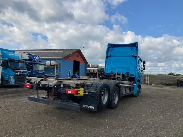 Scania R500 6X2 - Грузовик-контейнеровоз/ Сменный кузов: фото 4 Scania R500 6X2 - Грузовик-контейнеровоз/ Сменный кузов: фото 4