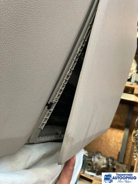 Scania overkøje skab Scania 2508902 - Кабина и интерьер для Грузовиков: фото 3 Scania overkøje skab Scania 2508902 - Кабина и интерьер для Грузовиков: фото 3