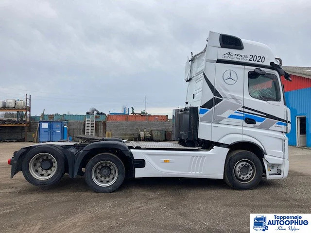 Mercedes Actros 2653 Retarder + Hydraulic - Тягач: фото 4 Mercedes Actros 2653 Retarder + Hydraulic - Тягач: фото 4