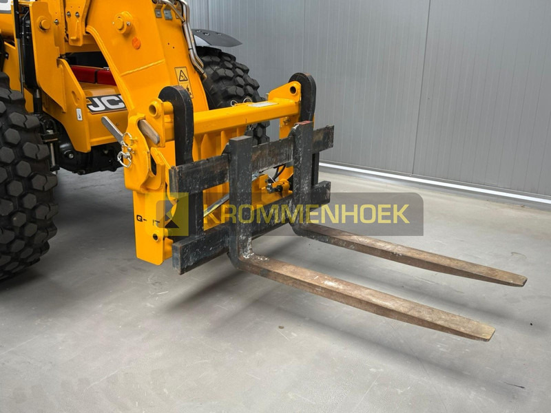 Телескопический погрузчик JCB 536-95 81 kW | Agri | Industry plus: фото 8