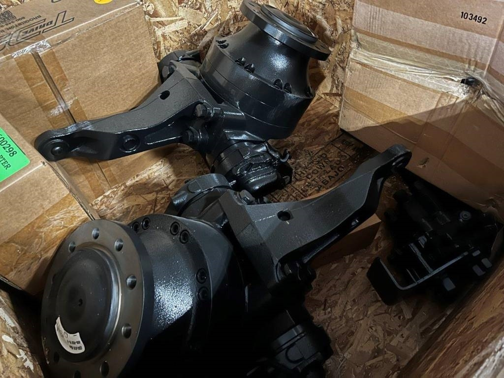 CNH Hydraulic drive - CNH - MG18 - Рама/ Шасси для Сельскохозяйственной техники: фото 3 CNH Hydraulic drive - CNH - MG18 - Рама/ Шасси для Сельскохозяйственной техники: фото 3