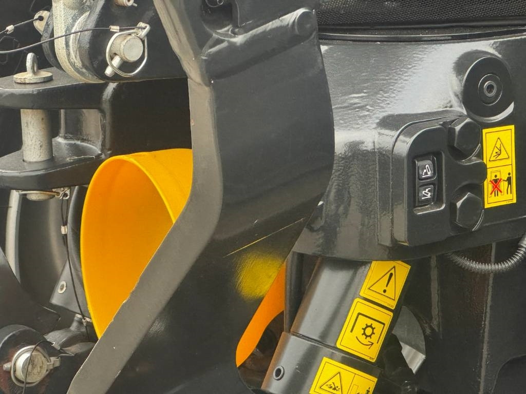 Case IH 150CVX, AFS, frontlinkage + PTO, GPS, 2023!! - Трактор: фото 5 Case IH 150CVX, AFS, frontlinkage + PTO, GPS, 2023!! - Трактор: фото 5