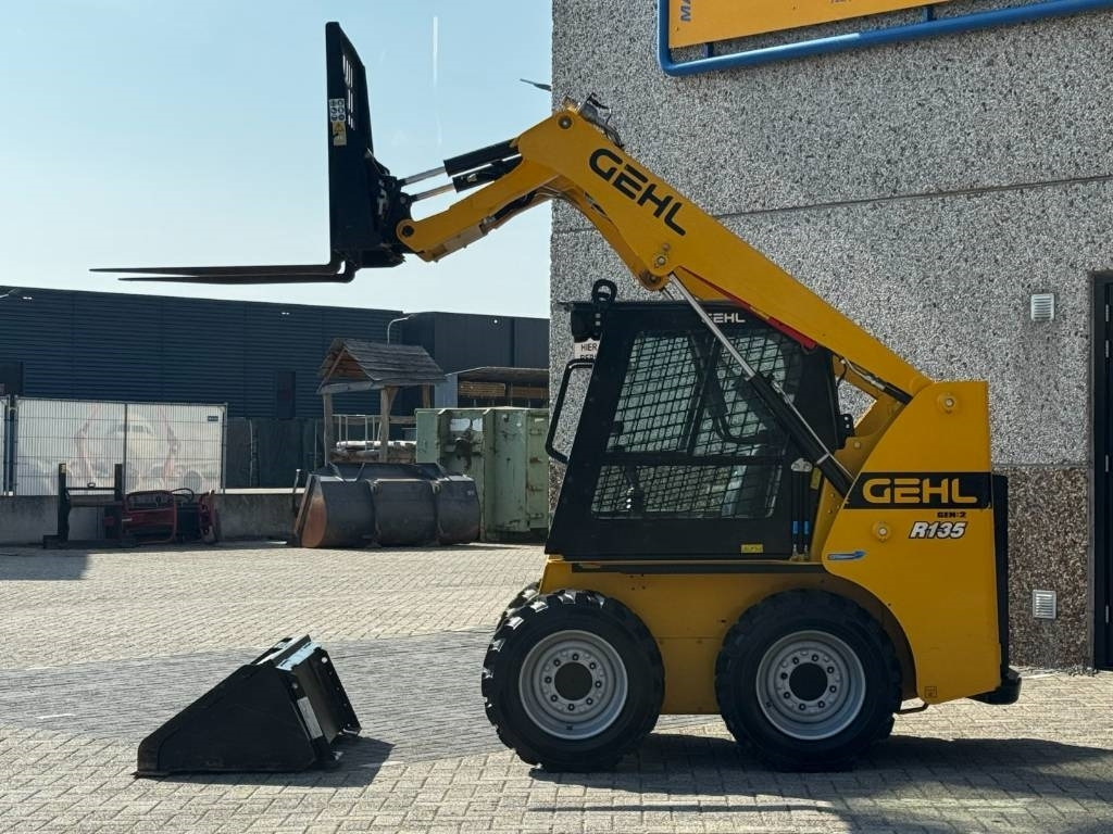 Gehl R135 / Mantitou 1350R, 2022, 115 hours! - Гусеничный экскаватор: фото 2 Gehl R135 / Mantitou 1350R, 2022, 115 hours! - Гусеничный экскаватор: фото 2