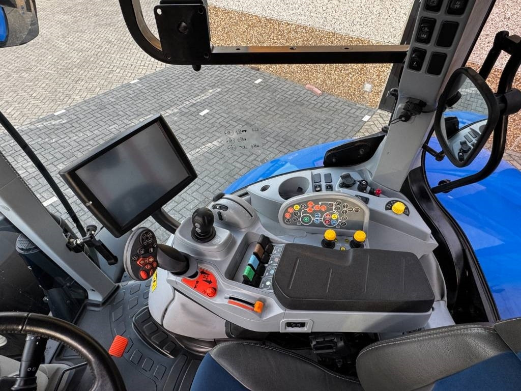 New Holland T7.270 Auto Command, frontlinkage + PTO,1091 hr  лизинг New Holland T7.270 Auto Command, frontlinkage + PTO,1091 hr: фото 22