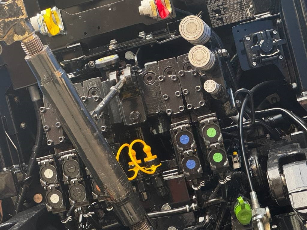 New Holland T7.270 Auto Command, frontlinkage + PTO,1091 hr  лизинг New Holland T7.270 Auto Command, frontlinkage + PTO,1091 hr: фото 15