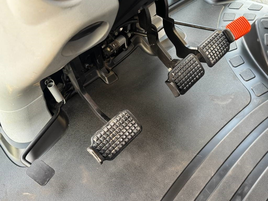 New Holland T7.270 Auto Command, frontlinkage + PTO,1091 hr  лизинг New Holland T7.270 Auto Command, frontlinkage + PTO,1091 hr: фото 21