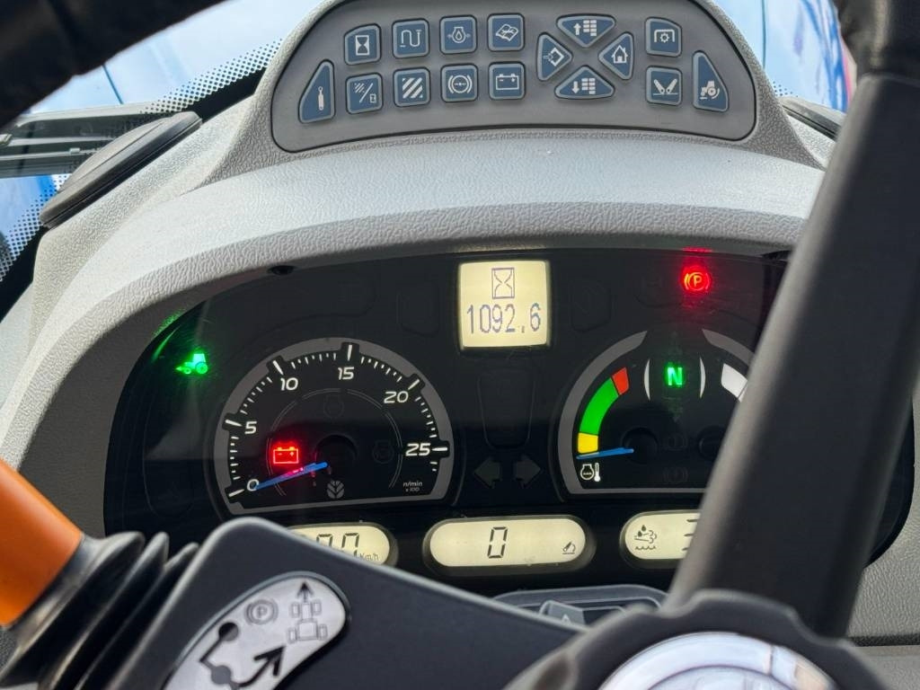 New Holland T7.270 Auto Command, frontlinkage + PTO,1091 hr  лизинг New Holland T7.270 Auto Command, frontlinkage + PTO,1091 hr: фото 27