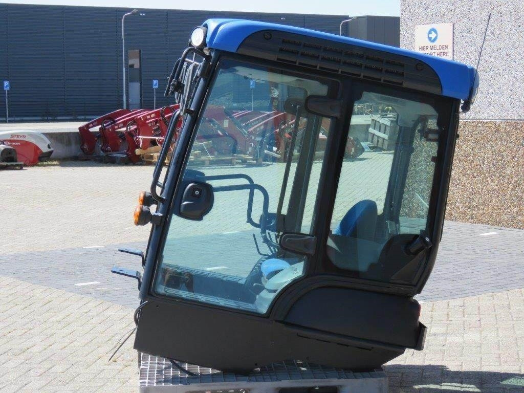 New Holland TK - Кабина для Сельскохозяйственной техники: фото 3 New Holland TK - Кабина для Сельскохозяйственной техники: фото 3