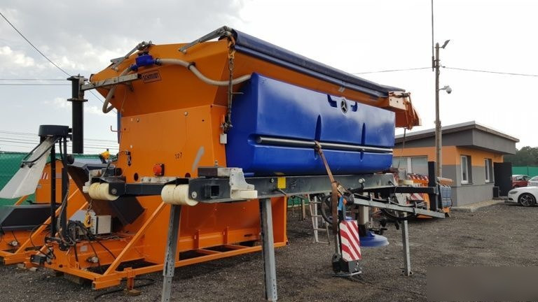 Schmidt Solarko piaskarka SCHMIDT STRATOS 5m3 - Разбрасыватель песка/ Соли для Коммунальной и специальной техники: фото 4 Schmidt Solarko piaskarka SCHMIDT STRATOS 5m3 - Разбрасыватель песка/ Соли для Коммунальной и специальной техники: фото 4