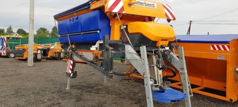 Schmidt Solarko piaskarka SCHMIDT STRATOS 5m3 - Разбрасыватель песка/ Соли для Коммунальной и специальной техники: фото 1 Schmidt Solarko piaskarka SCHMIDT STRATOS 5m3 - Разбрасыватель песка/ Соли для Коммунальной и специальной техники: фото 1