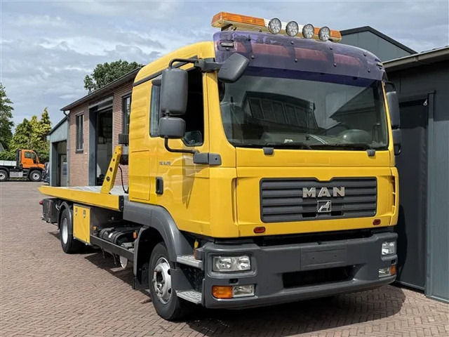 MAN TGL 12.210 Towtruck Crewcab 6 Seats Brill Winch - Эвакуатор: фото 1 MAN TGL 12.210 Towtruck Crewcab 6 Seats Brill Winch - Эвакуатор: фото 1