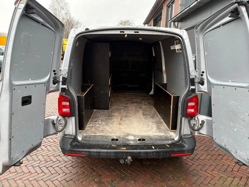 Volkswagen Transporter Lichte Schade 2.0 tdi L2 Carplay Parkeersensoren Dealeronderhouden NAP - Легковой фургон: фото 5 Volkswagen Transporter Lichte Schade 2.0 tdi L2 Carplay Parkeersensoren Dealeronderhouden NAP - Легковой фургон: фото 5