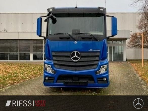 Mercedes-Benz Actros 2551 L 6x2 ACC AHK AUT DynLicht LM Navi - Грузовик бортовой/ Платформа: фото 2 Mercedes-Benz Actros 2551 L 6x2 ACC AHK AUT DynLicht LM Navi - Грузовик бортовой/ Платформа: фото 2