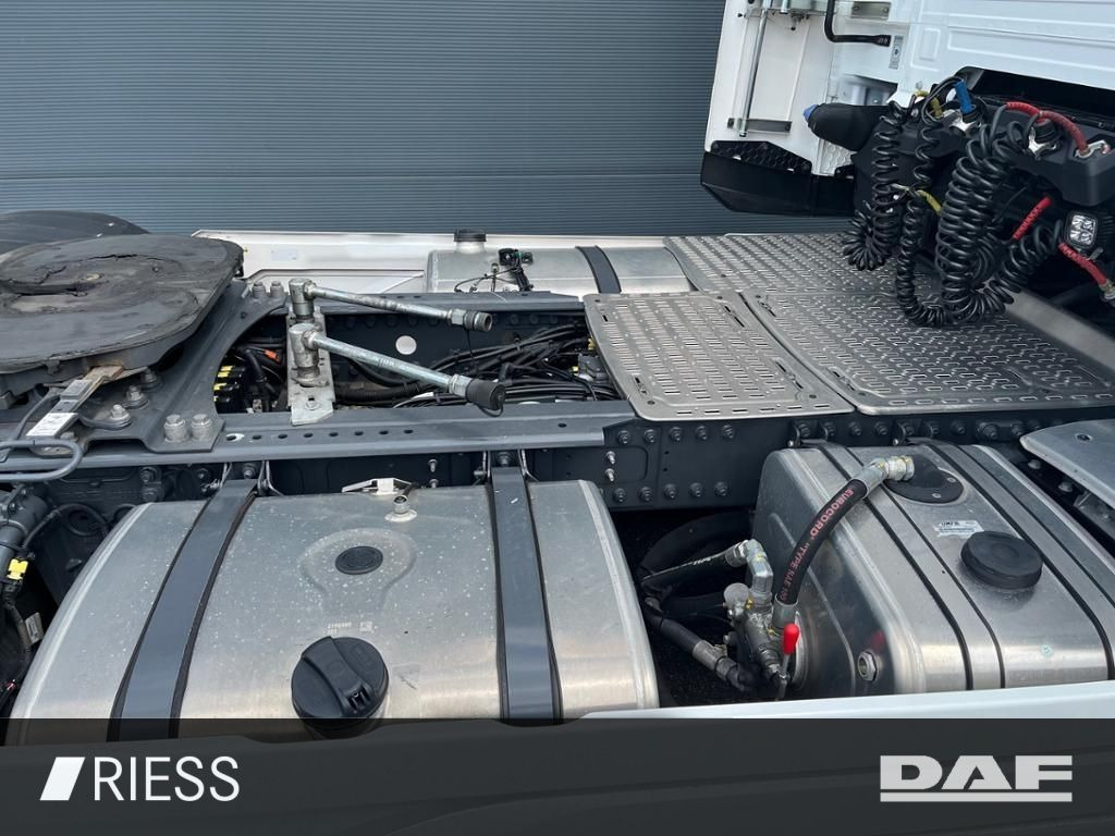 DAF XG+ 530 FT Alcoa Leder Intarder Standklima Hydra DAF XG+ 530 FT Alcoa Leder Intarder Standklima Hydra - Тягач: фото 4 DAF XG+ 530 FT Alcoa Leder Intarder Standklima Hydra DAF XG+ 530 FT Alcoa Leder Intarder Standklima Hydra - Тягач: фото 4