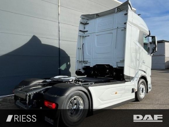 DAF XG 530 FT Alcoa Leder Vollluft Standklima - Тягач: фото 5 DAF XG 530 FT Alcoa Leder Vollluft Standklima - Тягач: фото 5