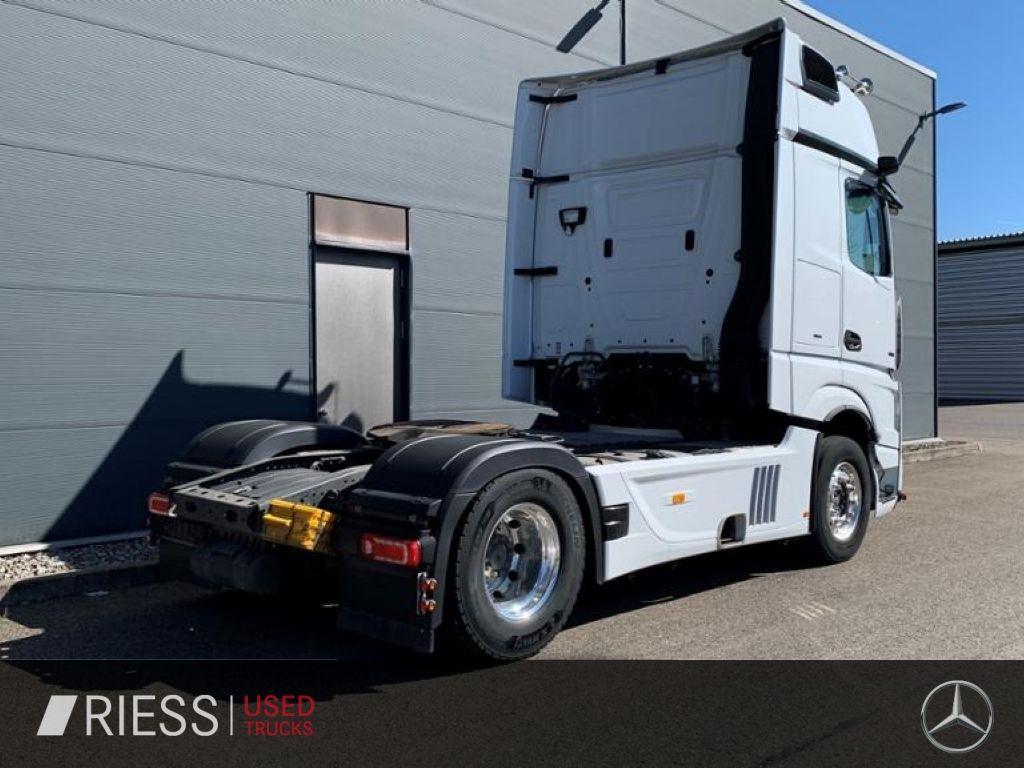 Mercedes-Benz Actros L 1851 KlimaA Navi STH Pano Luft AUT LED - Тягач: фото 2 Mercedes-Benz Actros L 1851 KlimaA Navi STH Pano Luft AUT LED - Тягач: фото 2