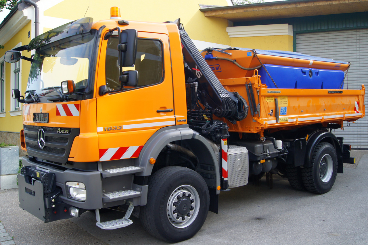 MERCEDES-BENZ AXOR 1833 4x4/TÜV/Eur4/HIAB 088/MEILLER/Winterdienst/Salzstreuer - Автоманипулятор: фото 2 MERCEDES-BENZ AXOR 1833 4x4/TÜV/Eur4/HIAB 088/MEILLER/Winterdienst/Salzstreuer - Автоманипулятор: фото 2