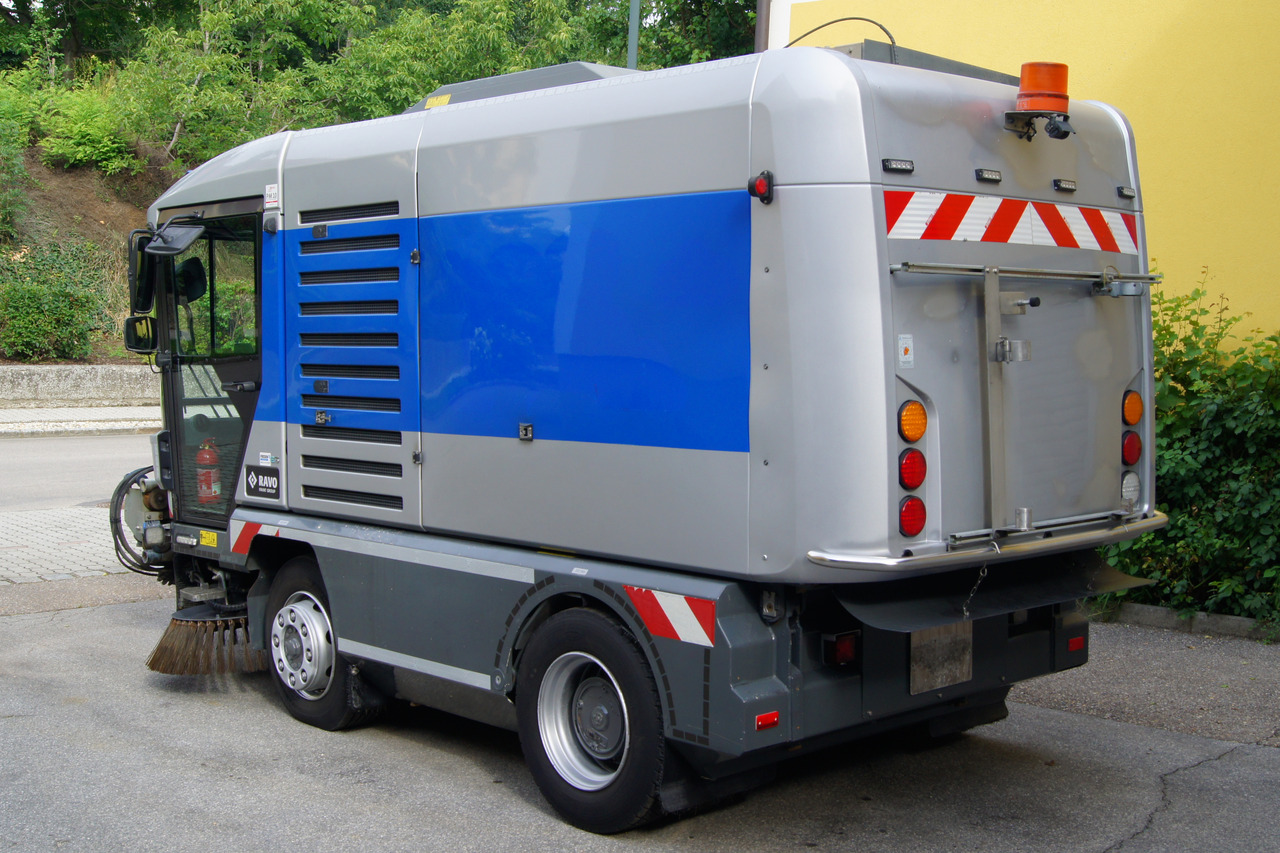 RAVO 560 /EURO 6/TÜV/3.Kehrbesen/Recyclingsystem - Подметально-уборочная машина: фото 4 RAVO 560 /EURO 6/TÜV/3.Kehrbesen/Recyclingsystem - Подметально-уборочная машина: фото 4