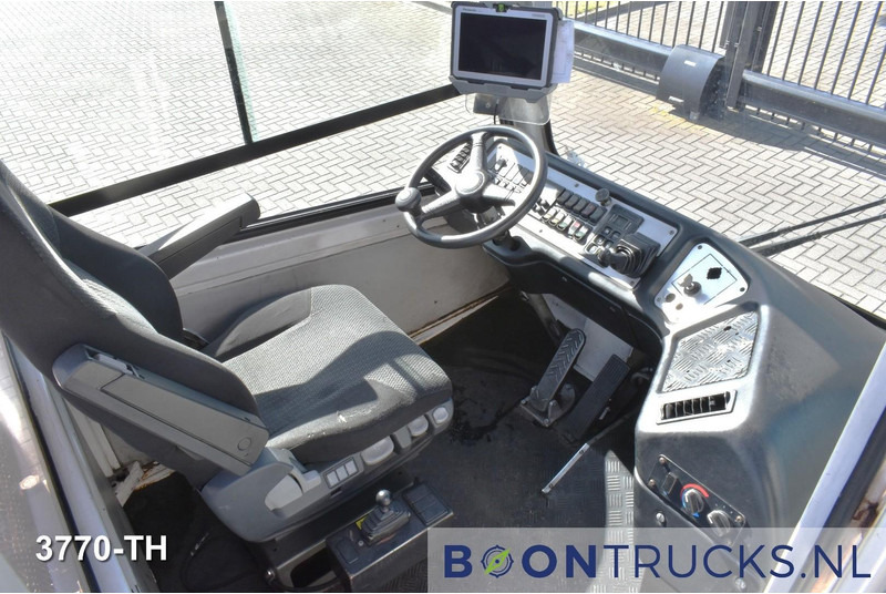 Terberg YT222 4x2 | TERMINAL TRUCK * NL KENTEKEN - Терминальный тягач: фото 2 Terberg YT222 4x2 | TERMINAL TRUCK * NL KENTEKEN - Терминальный тягач: фото 2