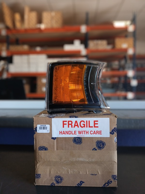 SCANIA DIRECTION INDICATOR LAMP - 2442638 - Электрическая система для Грузовиков: фото 1 SCANIA DIRECTION INDICATOR LAMP - 2442638 - Электрическая система для Грузовиков: фото 1