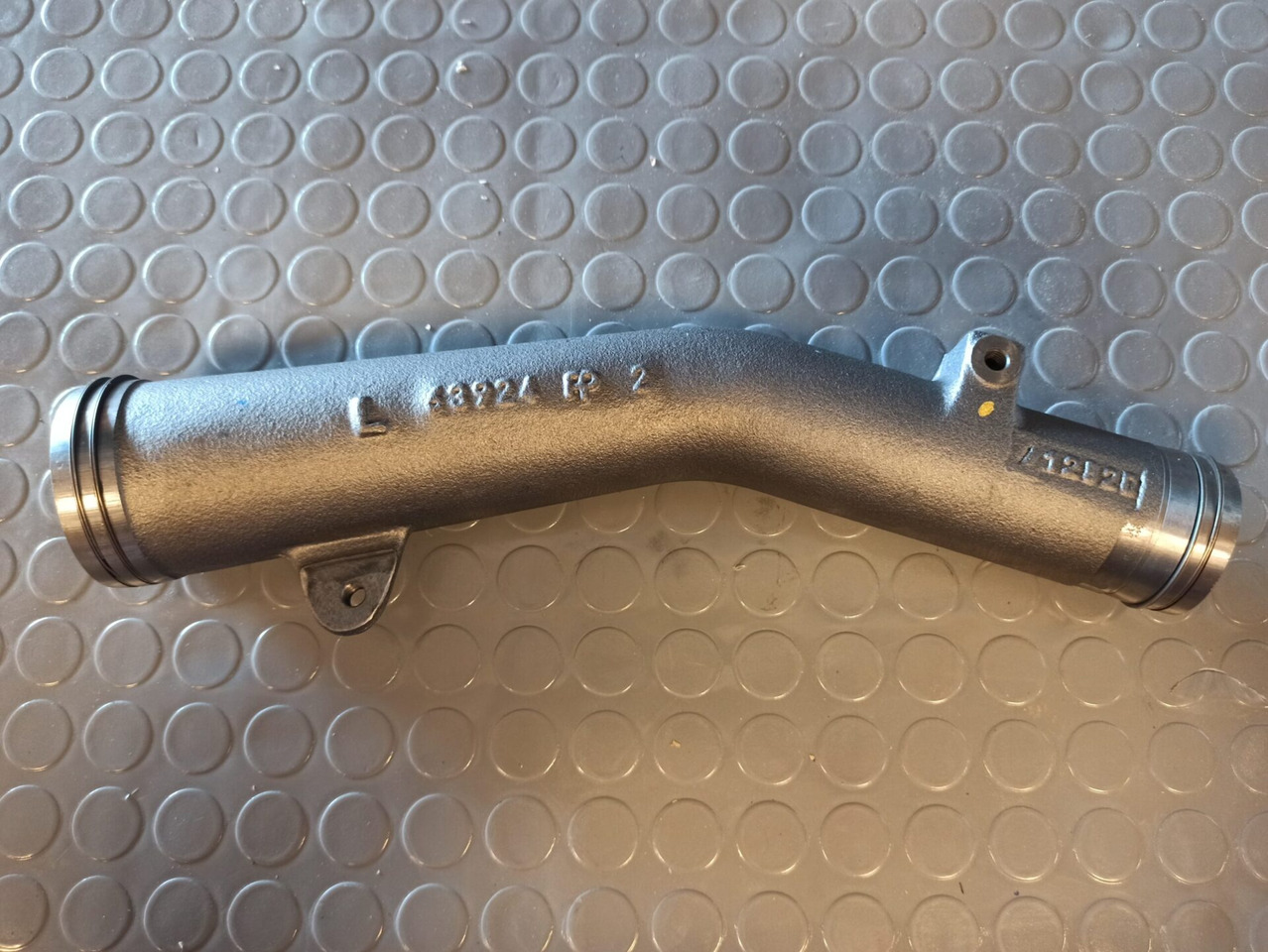 SCANIA EXHAUST MANIFOLD - 63924 - Выпускной коллектор для Грузовиков: фото 1 SCANIA EXHAUST MANIFOLD - 63924 - Выпускной коллектор для Грузовиков: фото 1