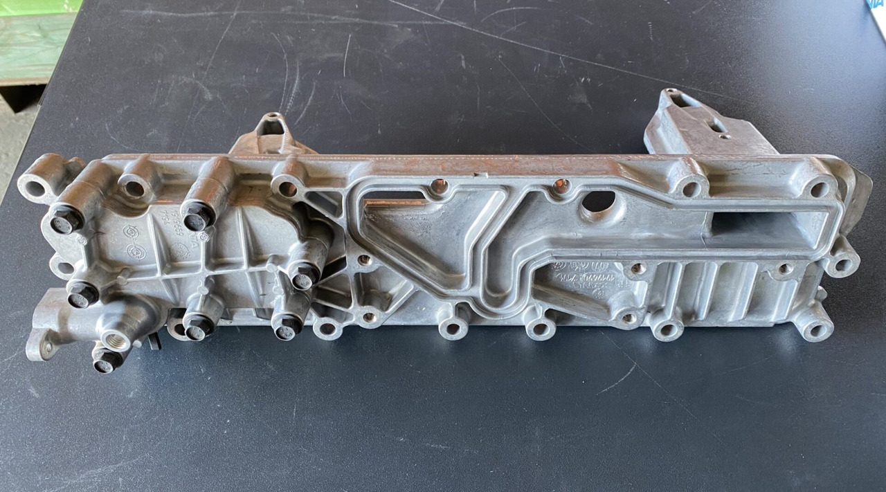 SCANIA OIL COOLER COVER - 1919690 - Масляный радиатор для Грузовиков: фото 1 SCANIA OIL COOLER COVER - 1919690 - Масляный радиатор для Грузовиков: фото 1