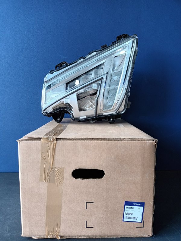 VOLVO HEADLAMP 24056510, 23752671 - Передняя фара для Грузовиков: фото 1 VOLVO HEADLAMP 24056510, 23752671 - Передняя фара для Грузовиков: фото 1