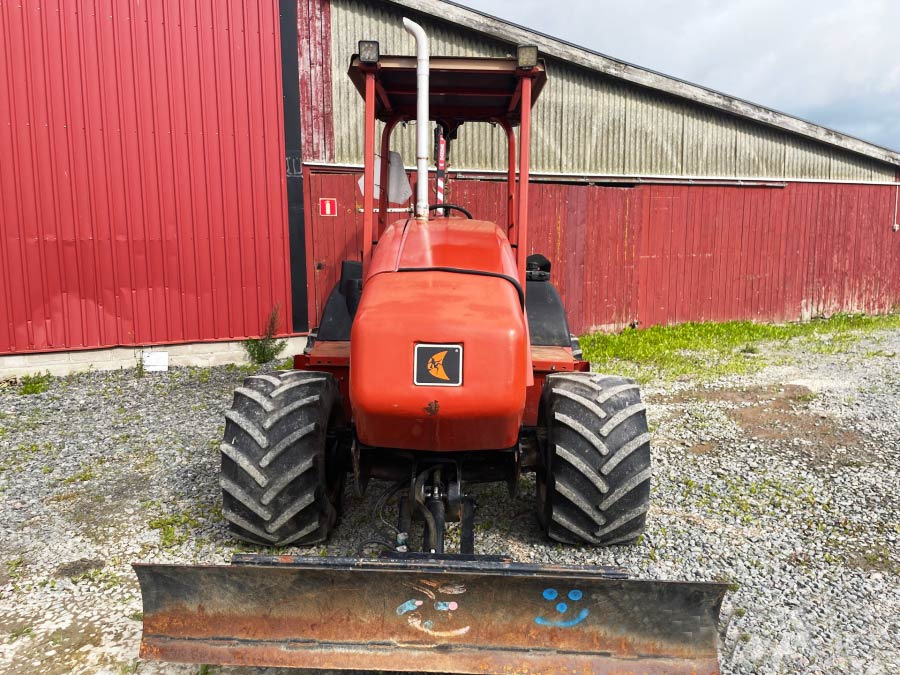 Траншеекопатель DITCH WITCH RT55: фото 27 Траншеекопатель DITCH WITCH RT55: фото 27