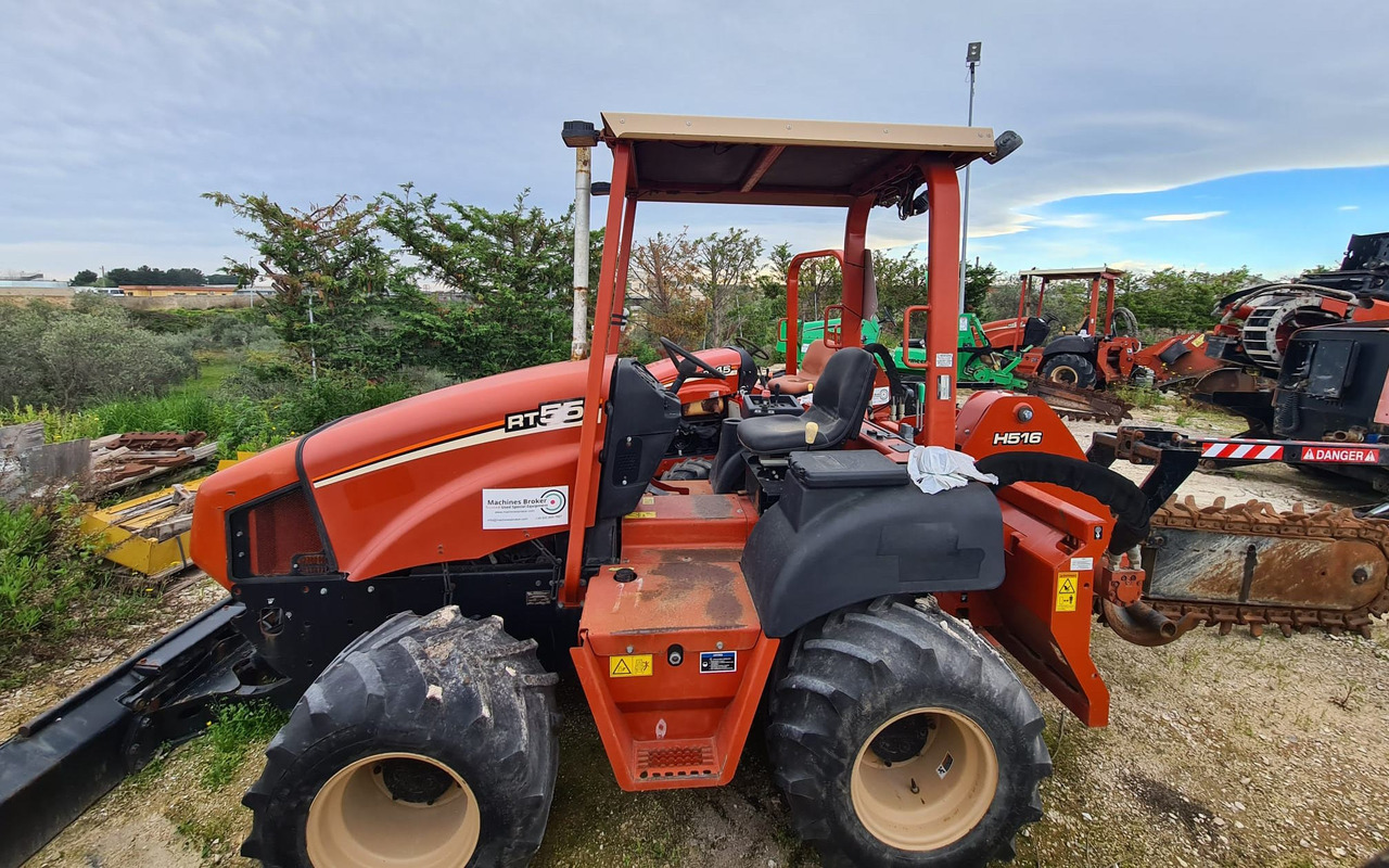 Траншеекопатель DITCH WITCH RT55: фото 43 Траншеекопатель DITCH WITCH RT55: фото 43