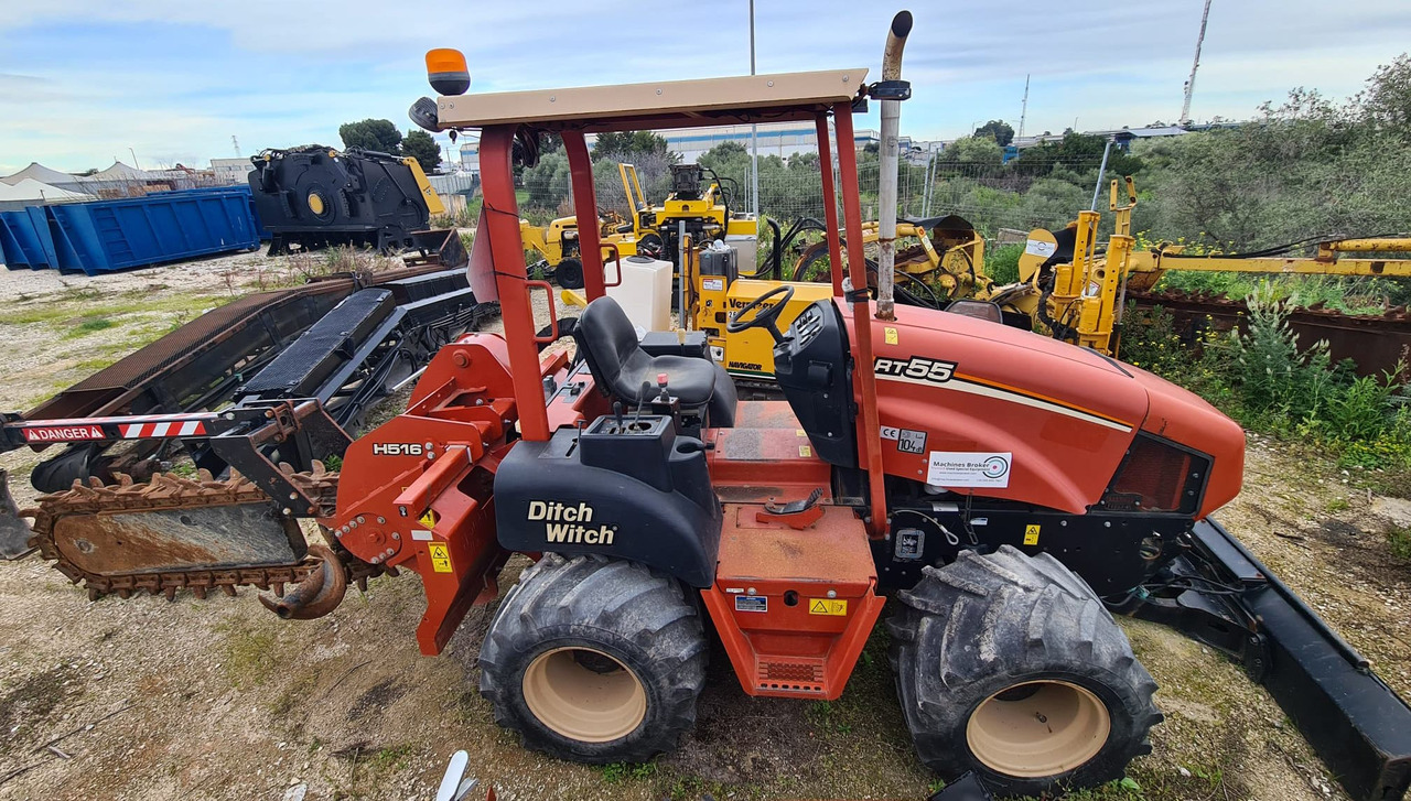 Траншеекопатель DITCH WITCH RT55: фото 41 Траншеекопатель DITCH WITCH RT55: фото 41