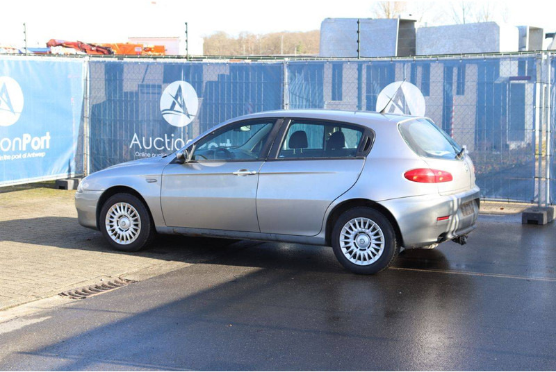 Alfa Romeo 147 - Седан: фото 4 Alfa Romeo 147 - Седан: фото 4