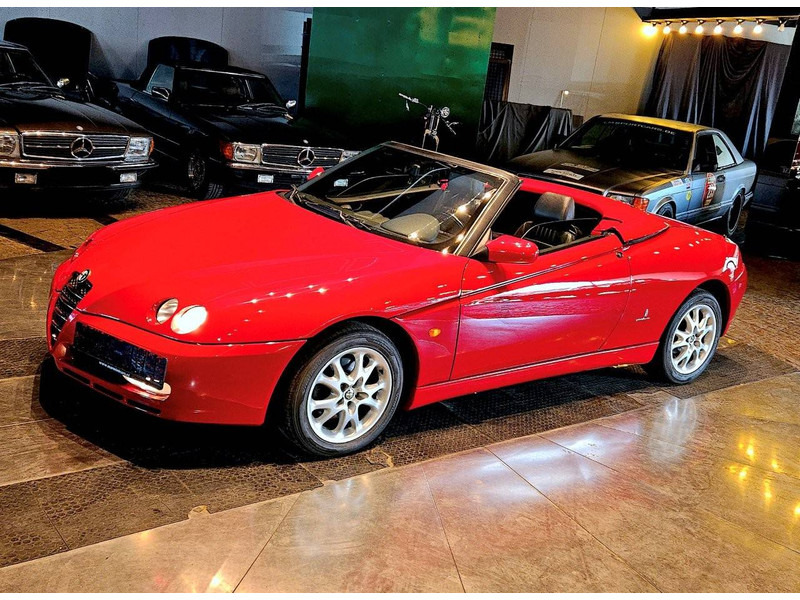 Alfa Romeo Spider (916 - update 3) _ 2.0 TS - Легковой автомобиль: фото 1 Alfa Romeo Spider (916 - update 3) _ 2.0 TS - Легковой автомобиль: фото 1