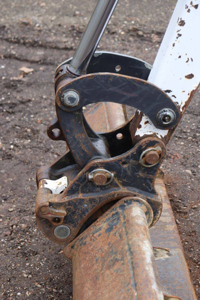 Мини-экскаватор Bobcat E19: фото 14