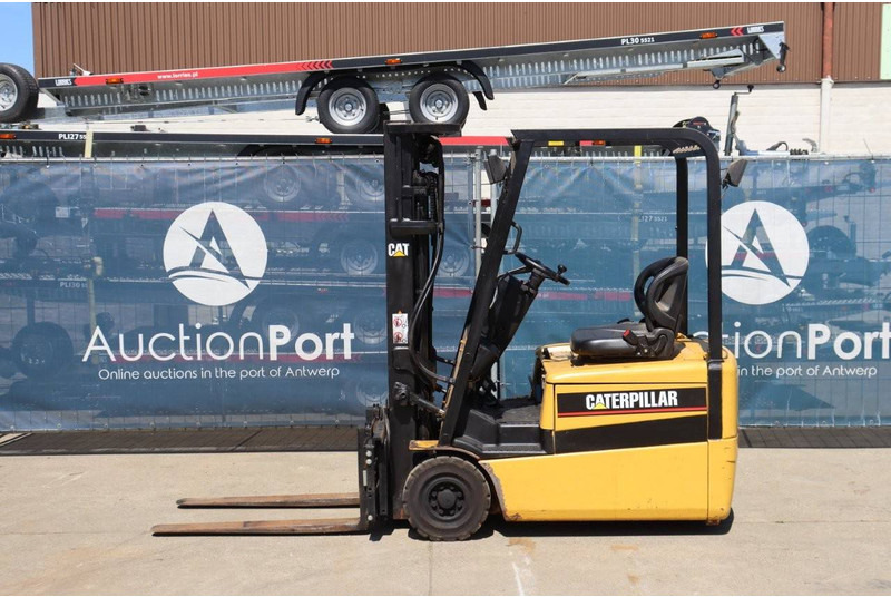 Caterpillar EP16KT - Электропогрузчик: фото 2 Caterpillar EP16KT - Электропогрузчик: фото 2