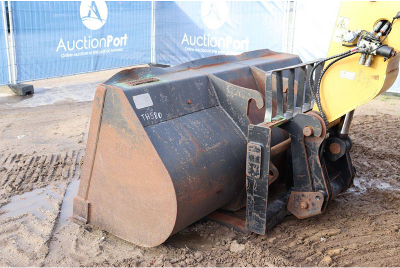 Телескопический погрузчик Caterpillar TH580B: фото 16