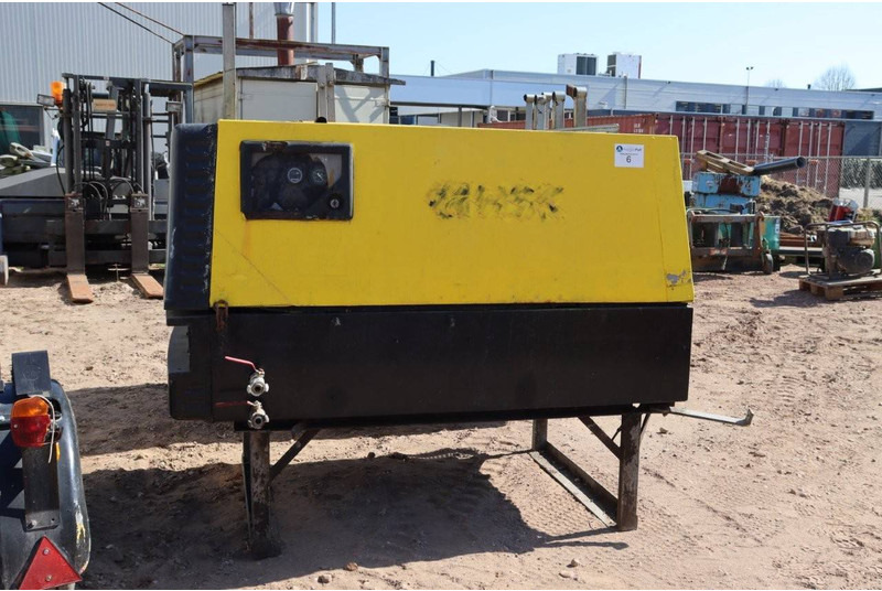 Compair - Воздушный компрессор: фото 1 Compair - Воздушный компрессор: фото 1