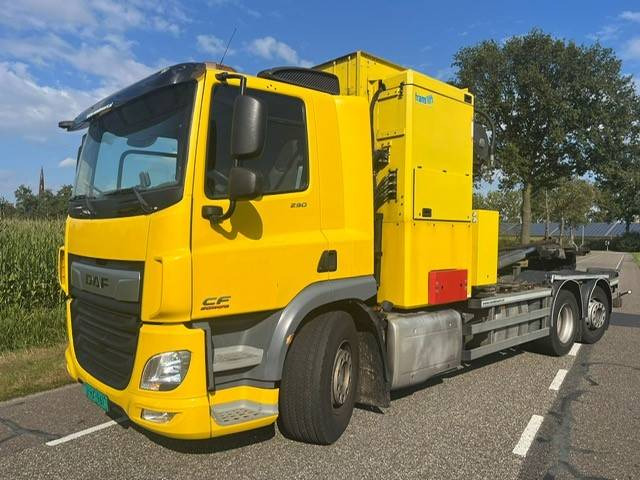 DAF CF290 - Грузовик с закрытым кузовом: фото 2 DAF CF290 - Грузовик с закрытым кузовом: фото 2