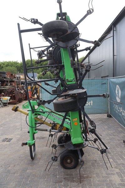 Deutz Fahr CondiMaster 9021 - Сеноворошилка: фото 5 Deutz Fahr CondiMaster 9021 - Сеноворошилка: фото 5