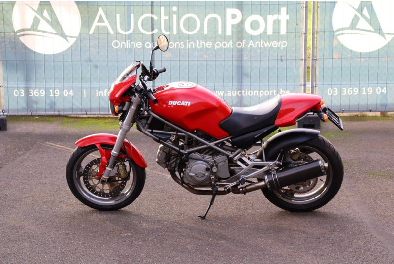 Ducati Monster 600 - Мотоцикл: фото 2 Ducati Monster 600 - Мотоцикл: фото 2