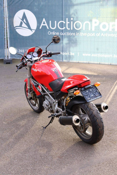 Ducati Monster 600 - Мотоцикл: фото 4 Ducati Monster 600 - Мотоцикл: фото 4