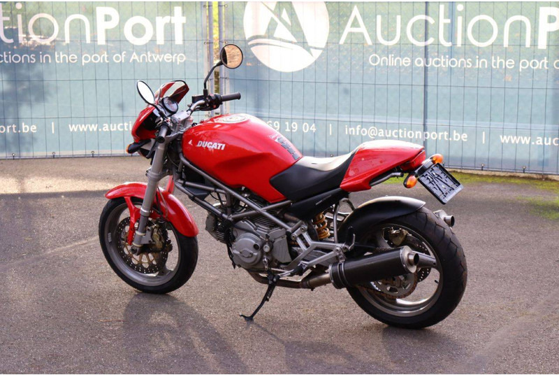 Ducati Monster 600 - Мотоцикл: фото 3 Ducati Monster 600 - Мотоцикл: фото 3