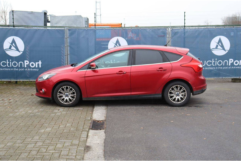 Ford Focus - Седан: фото 2 Ford Focus - Седан: фото 2