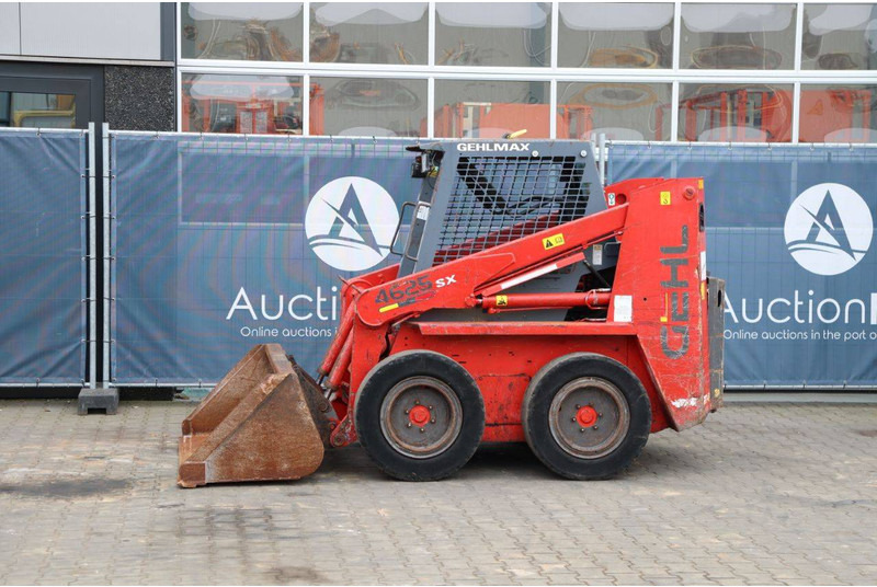 Gehl SL4625 - Колёсный погрузчик: фото 1 Gehl SL4625 - Колёсный погрузчик: фото 1