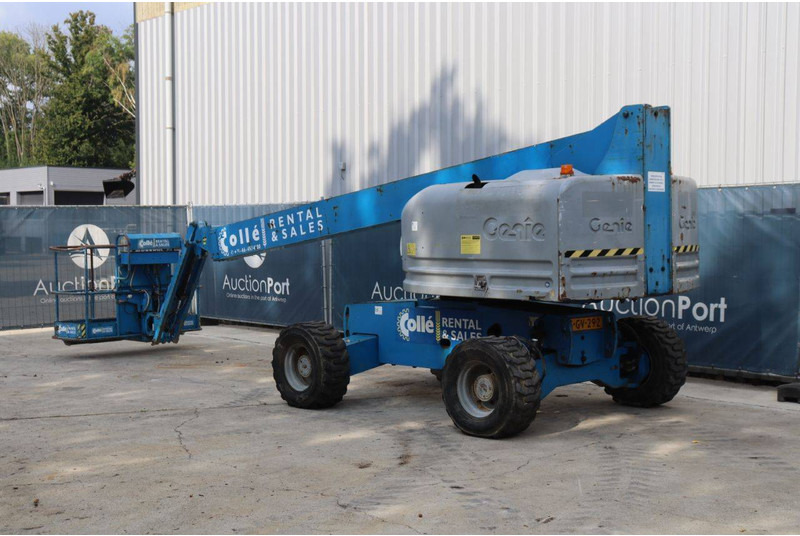 Genie S45 - Коленчатый подъемник: фото 4 Genie S45 - Коленчатый подъемник: фото 4