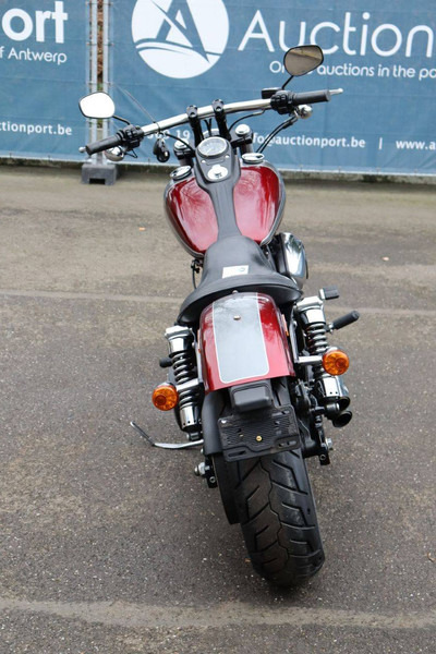 Harley-Davidson Dyna Street Bob - Мотоцикл: фото 5 Harley-Davidson Dyna Street Bob - Мотоцикл: фото 5