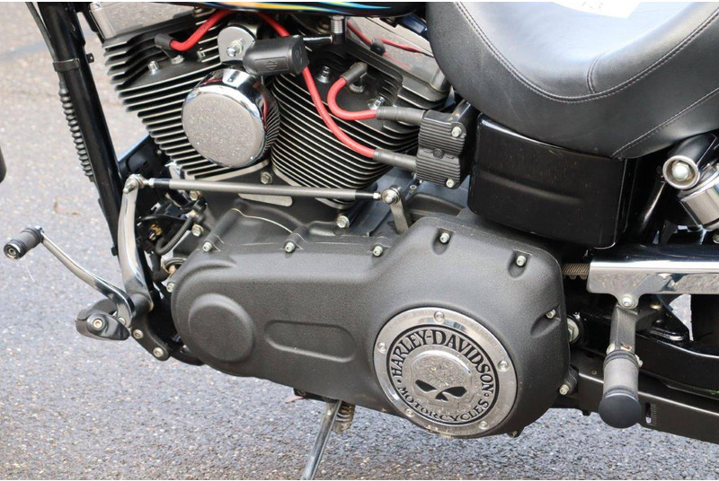 Мотоцикл Harley-Davidson Dyna Wide Glide: фото 18