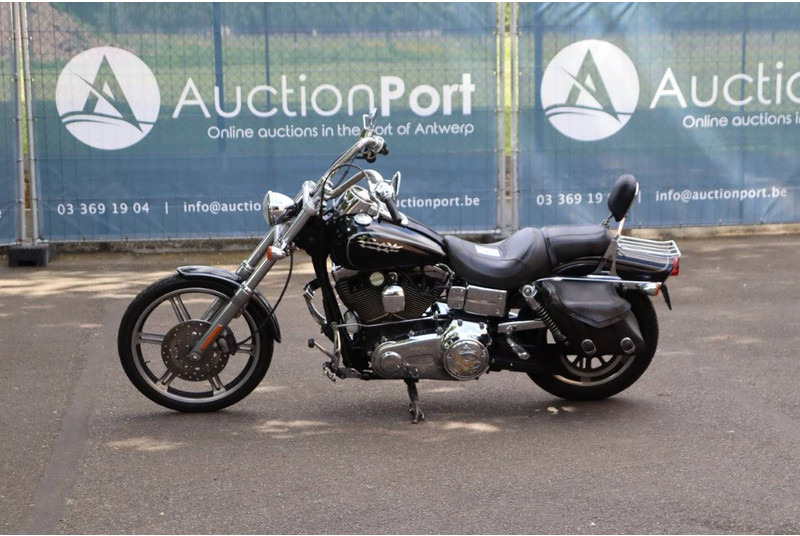 Harley-Davidson Dyna Wide Glide - Мотоцикл: фото 1 Harley-Davidson Dyna Wide Glide - Мотоцикл: фото 1