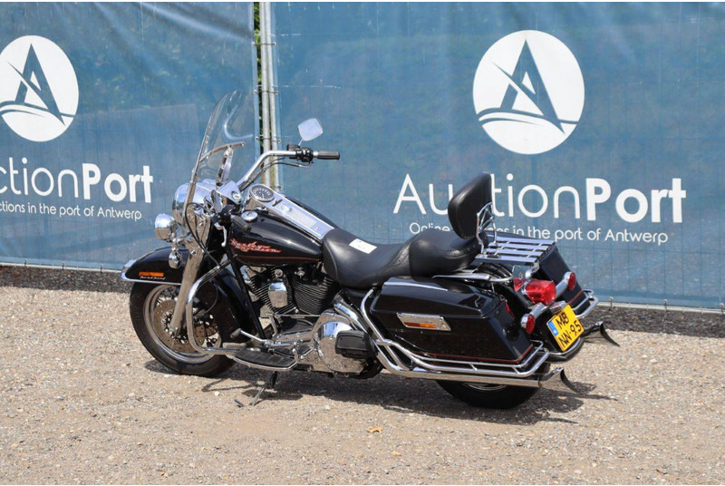Harley-Davidson FLHR ROAD KING - Мотоцикл: фото 3 Harley-Davidson FLHR ROAD KING - Мотоцикл: фото 3