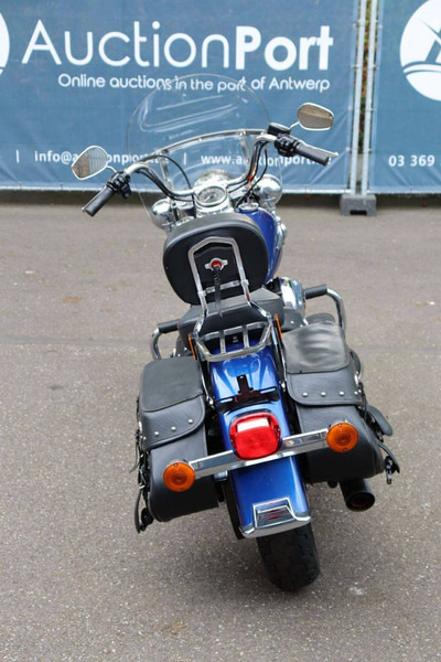 Harley-Davidson Heritage Softail Classic - Мотоцикл: фото 5 Harley-Davidson Heritage Softail Classic - Мотоцикл: фото 5